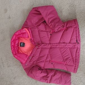 WOMEN’S NORTH FACE KAILASH JACKET SIZE MEDIUM FUCHSIA COLOR